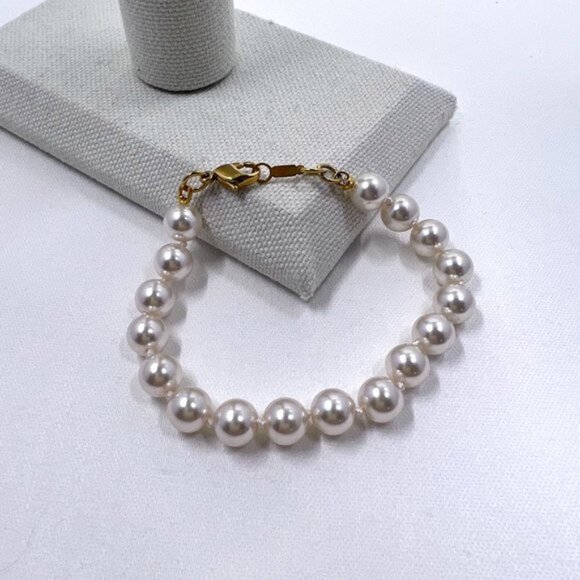 Faux Pearl 6” Bracelet with Gold Toned Lobster Clasp - Picture 1 of 3
